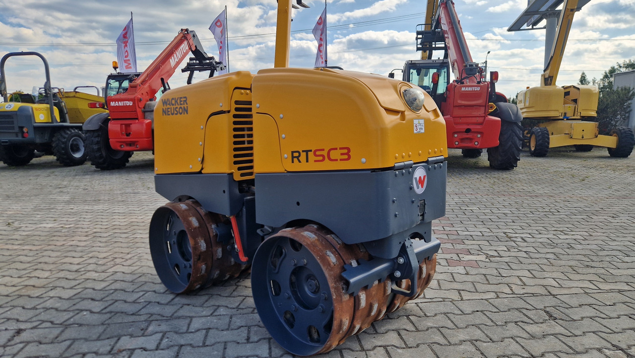 WACKER NEUSON RT SC 3 - Roller mini: gambar 1 WACKER NEUSON RT SC 3 - Roller mini: gambar 1