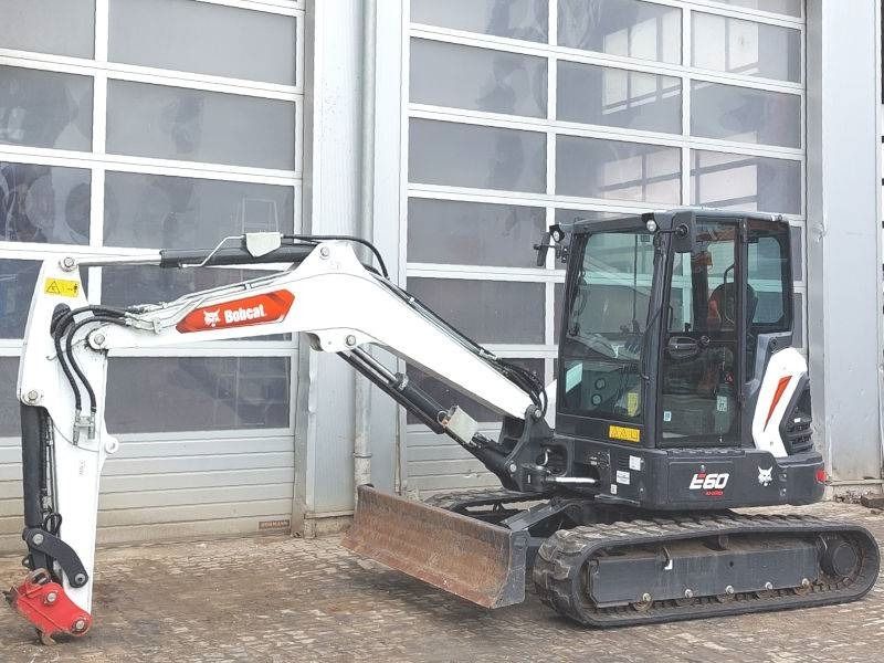 Bobcat E 60 - Ekskavator mini: gambar 2 Bobcat E 60 - Ekskavator mini: gambar 2