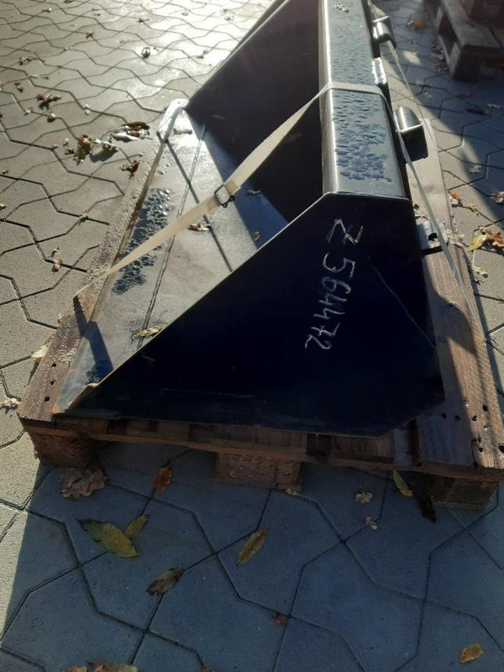 GiANT Erdbauschaufel 1100MM 189L SWE - Ember untuk Peralatan konstruksi: gambar 2 GiANT Erdbauschaufel 1100MM 189L SWE - Ember untuk Peralatan konstruksi: gambar 2