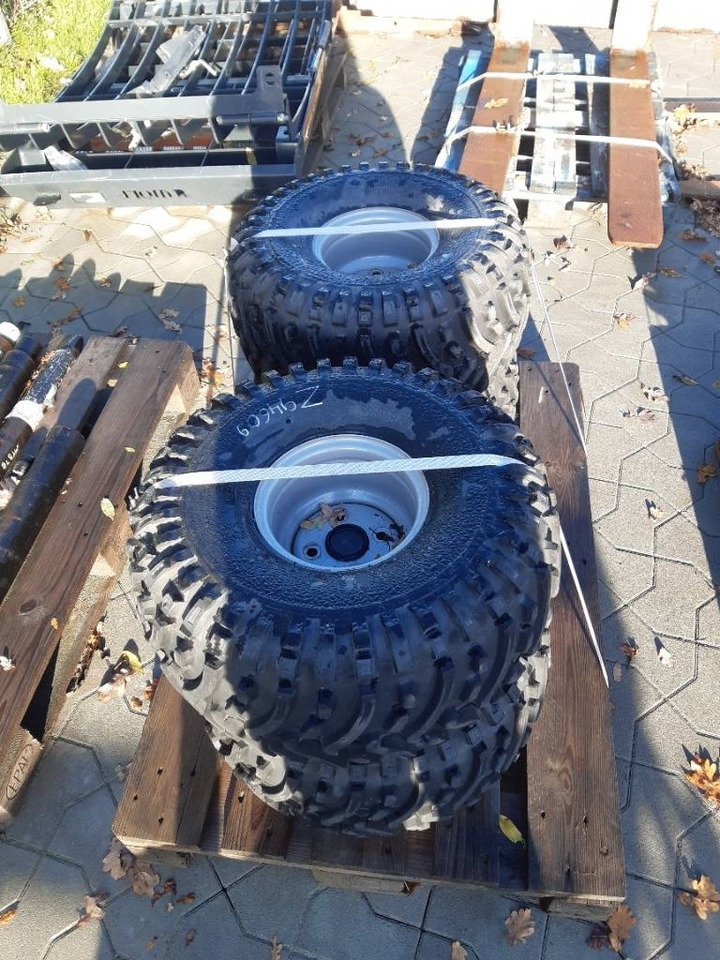 GiANT Reifensatz SK201D 22x11-8 - Ban untuk Peralatan konstruksi: gambar 1 GiANT Reifensatz SK201D 22x11-8 - Ban untuk Peralatan konstruksi: gambar 1