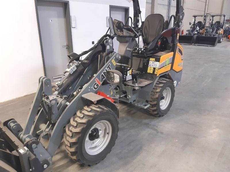 Giant G 2200 E X-Tra Elektro / electric - Skid steer: gambar 4 Giant G 2200 E X-Tra Elektro / electric - Skid steer: gambar 4