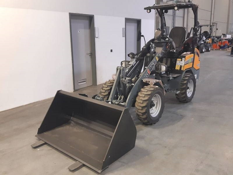 Giant G 2200 E X-Tra Elektro / electric - Skid steer: gambar 3 Giant G 2200 E X-Tra Elektro / electric - Skid steer: gambar 3