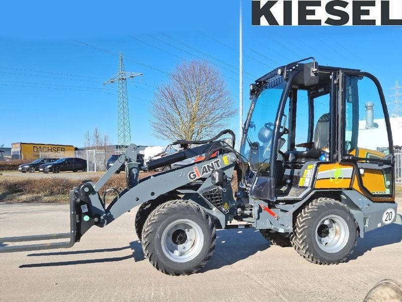 Giant G 2700 E X-Tra Elektro / electric - Skid steer: gambar 1 Giant G 2700 E X-Tra Elektro / electric - Skid steer: gambar 1