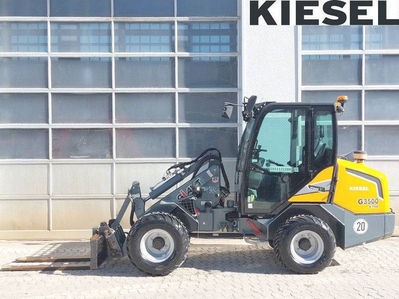 Giant G 3500 X-Tra - Skid steer: gambar 1 Giant G 3500 X-Tra - Skid steer: gambar 1