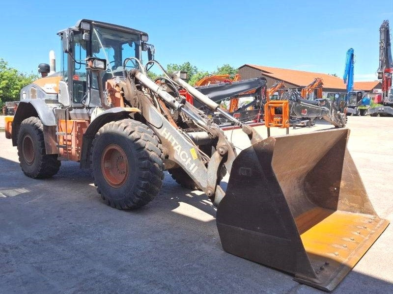 Hitachi ZW 180-6 PL High Lift - Wheel loader: gambar 4 Hitachi ZW 180-6 PL High Lift - Wheel loader: gambar 4