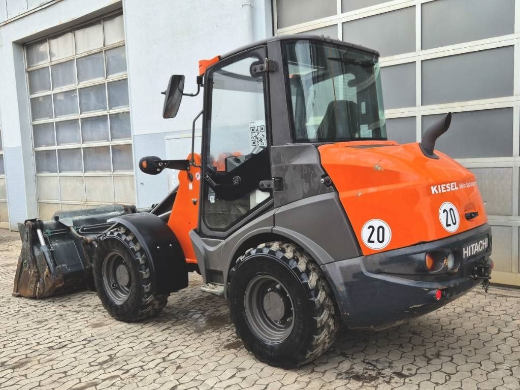 Hitachi ZW 75-6 - Skid steer: gambar 3 Hitachi ZW 75-6 - Skid steer: gambar 3