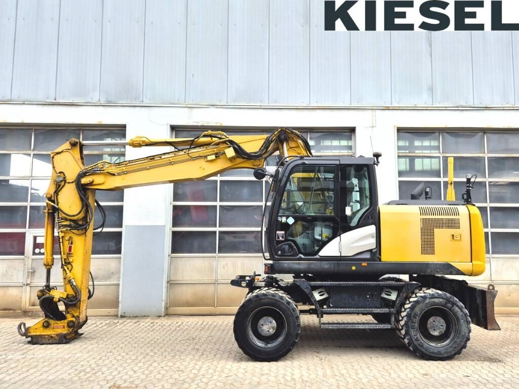 Hitachi ZX 170 W-5 - Ekskavator roda: gambar 1 Hitachi ZX 170 W-5 - Ekskavator roda: gambar 1