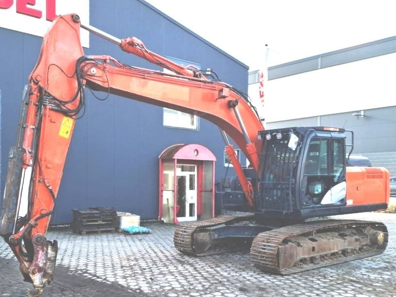 Hitachi ZX 210 LC-6 - Ekskavator perayap: gambar 2 Hitachi ZX 210 LC-6 - Ekskavator perayap: gambar 2