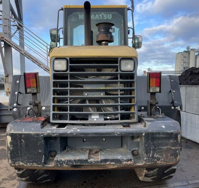 Komatsu WA 200 PT-5 - Wheel loader: gambar 3 Komatsu WA 200 PT-5 - Wheel loader: gambar 3