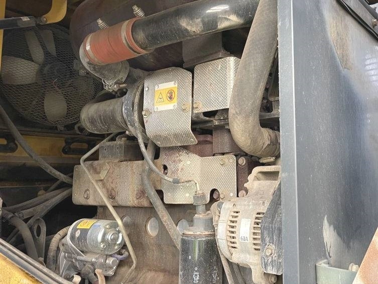 Komatsu WA 200 PT-5 - Wheel loader: gambar 5 Komatsu WA 200 PT-5 - Wheel loader: gambar 5