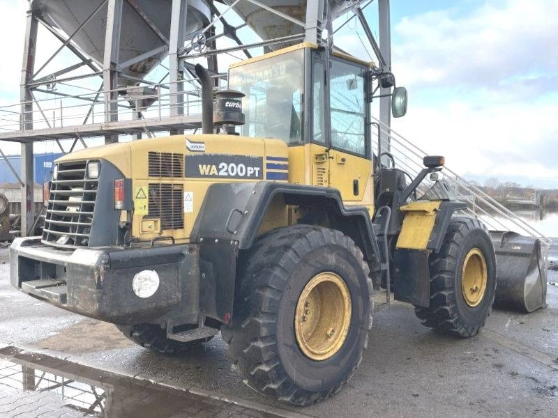 Komatsu WA 200 PT-5 - Wheel loader: gambar 4 Komatsu WA 200 PT-5 - Wheel loader: gambar 4