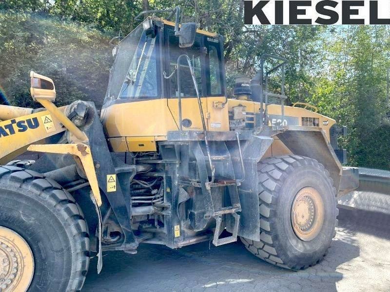 Komatsu WA 500-6 - Wheel loader: gambar 1 Komatsu WA 500-6 - Wheel loader: gambar 1