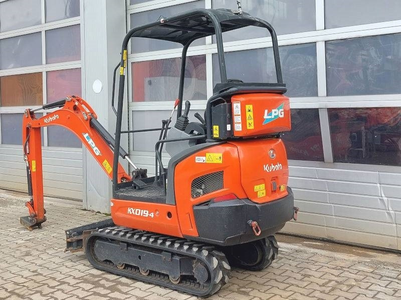 Kubota KX019-4 LPG - Ekskavator mini: gambar 3 Kubota KX019-4 LPG - Ekskavator mini: gambar 3