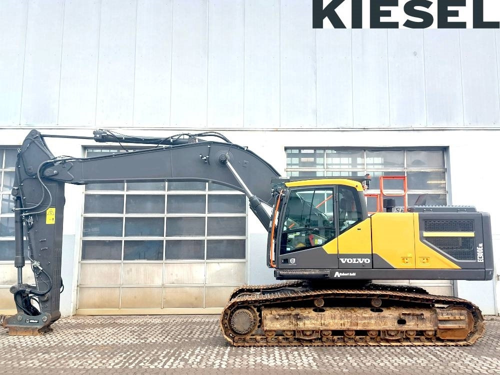 Volvo EC 300 ENL - Ekskavator perayap: gambar 1 Volvo EC 300 ENL - Ekskavator perayap: gambar 1