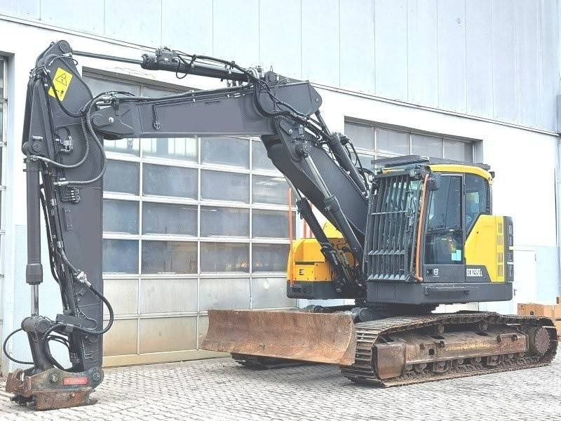 Volvo ECR 235 EL - Ekskavator perayap: gambar 2 Volvo ECR 235 EL - Ekskavator perayap: gambar 2