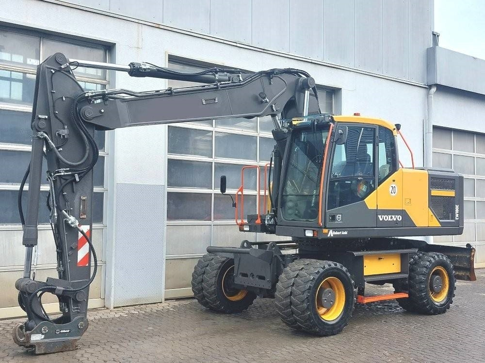 Volvo EW 180 E - Ekskavator roda: gambar 2 Volvo EW 180 E - Ekskavator roda: gambar 2