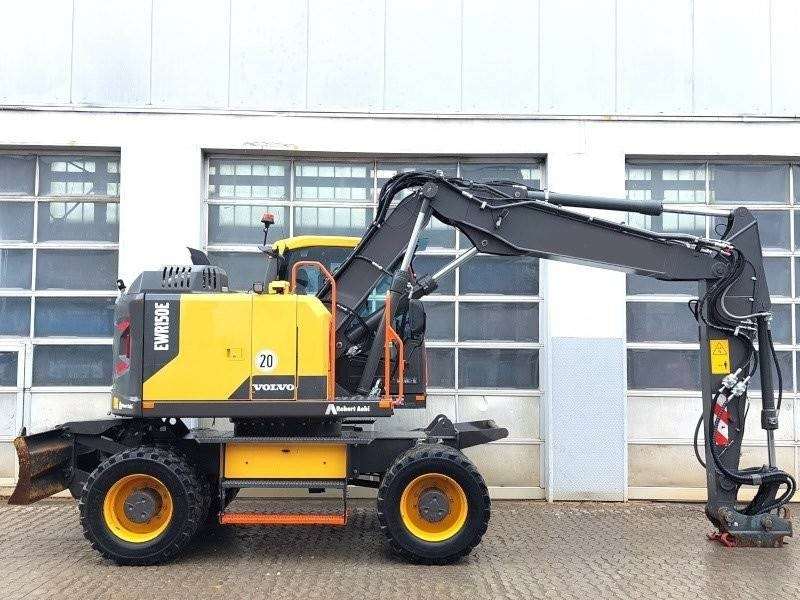 Volvo EWR 150 E - Ekskavator roda: gambar 5 Volvo EWR 150 E - Ekskavator roda: gambar 5