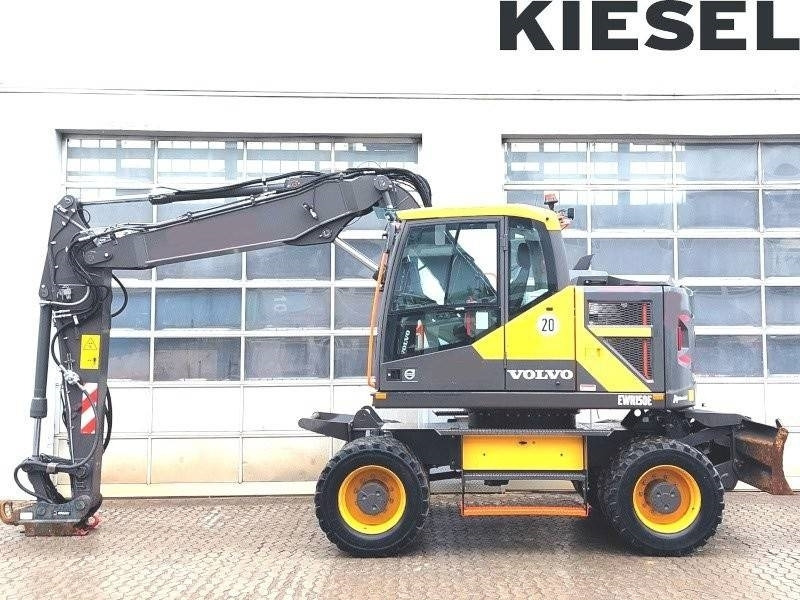 Volvo EWR 150 E - Ekskavator roda: gambar 1 Volvo EWR 150 E - Ekskavator roda: gambar 1