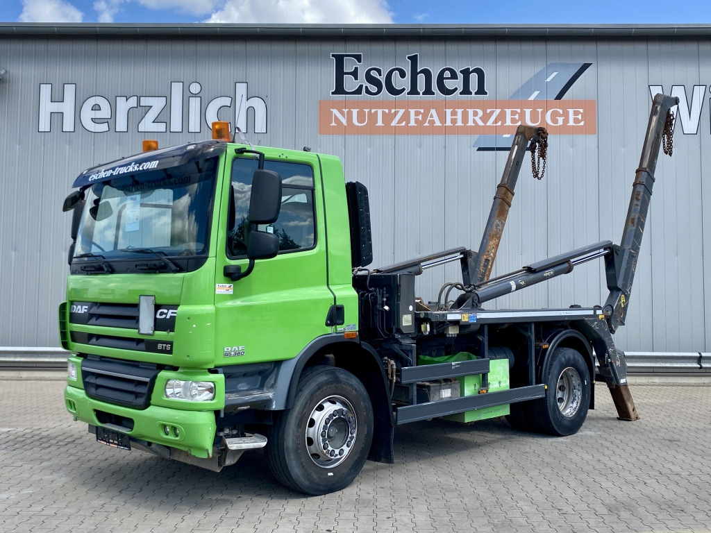 DAF CF 85.360 - Truk skip loader: gambar 1 DAF CF 85.360 - Truk skip loader: gambar 1