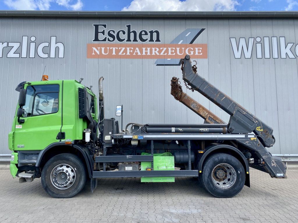 DAF CF 85.360 - Truk skip loader: gambar 3 DAF CF 85.360 - Truk skip loader: gambar 3