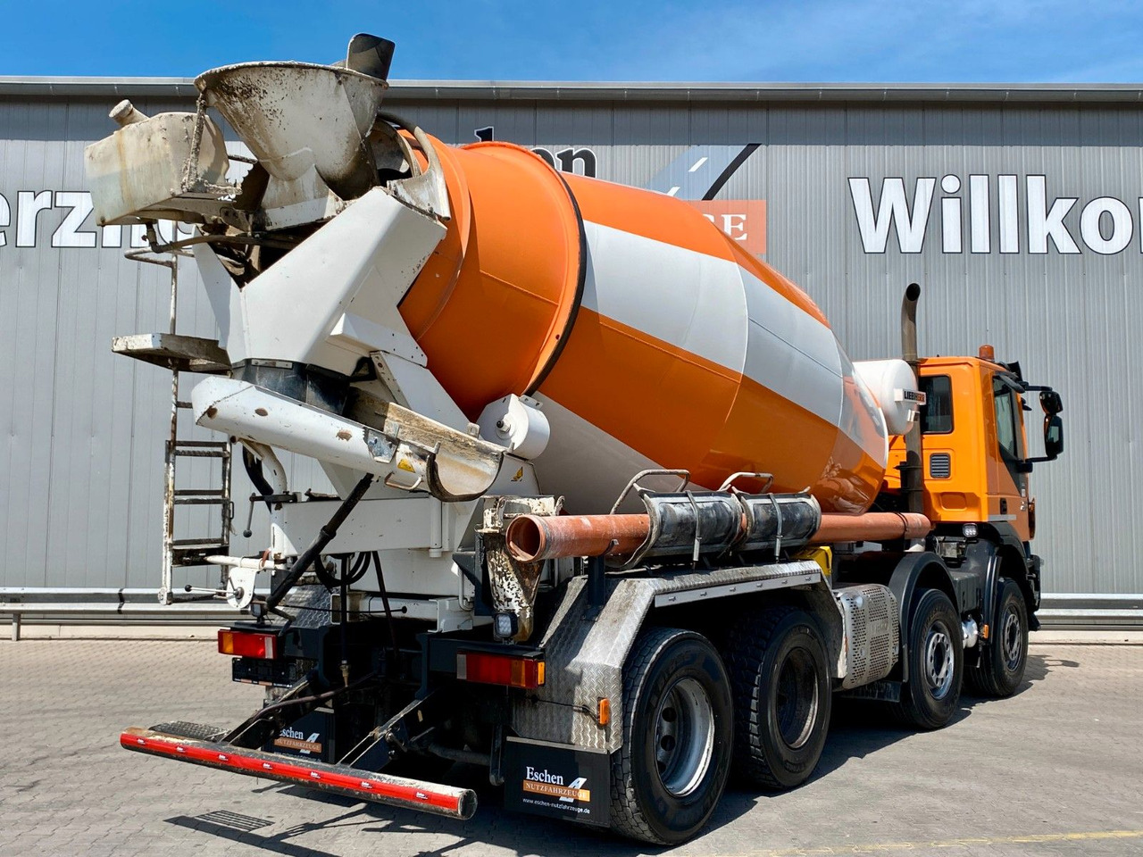 Iveco Trakker AD 340 TB 400/8x4 | 9m³ Liebherr*Navi*AC - Truk pengaduk beton: gambar 5 Iveco Trakker AD 340 TB 400/8x4 | 9m³ Liebherr*Navi*AC - Truk pengaduk beton: gambar 5