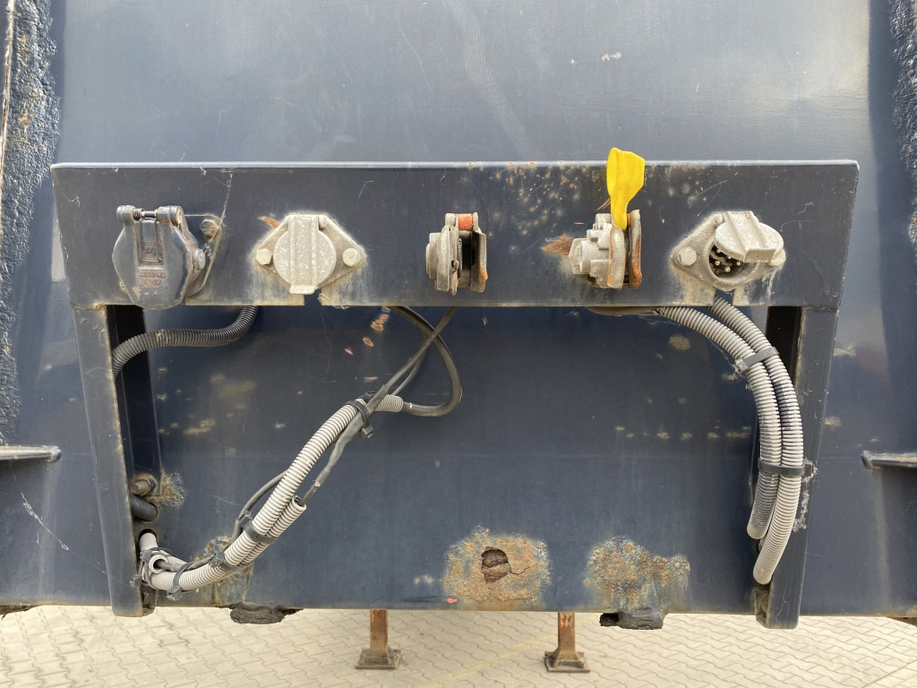 Leasing KWB / Bree Rollkranauflieger KWB / Bree Rollkranauflieger: gambar 12 Leasing KWB / Bree Rollkranauflieger KWB / Bree Rollkranauflieger: gambar 12