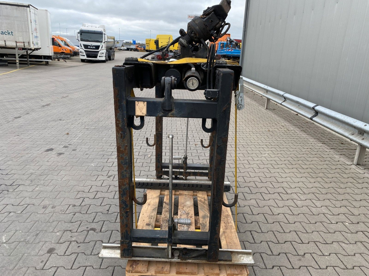Truk flatbed Kinshofer Steinzange PZS 110 V-1 | Baujahr:2018: gambar 8