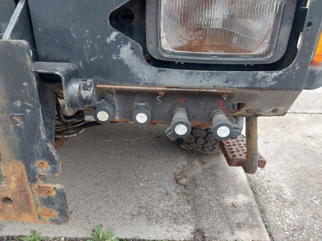 MAN LE 8.220 4x4 / Kran - Truk jungkit, Truk derek: gambar 4 MAN LE 8.220 4x4 / Kran - Truk jungkit, Truk derek: gambar 4