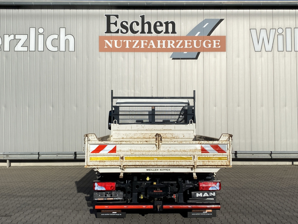 MAN TGL 8.220 4x2 BB - Truk jungkit: gambar 5 MAN TGL 8.220 4x2 BB - Truk jungkit: gambar 5