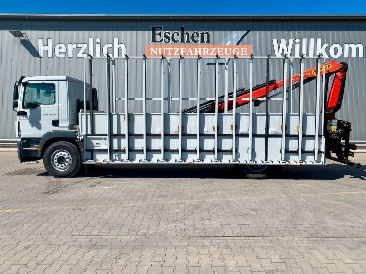 MAN TGM 18.290| Glas/HEGLA*PK12002*Funk*3x Sitze*AHK - Truk flatbed, Truk derek: gambar 3 MAN TGM 18.290| Glas/HEGLA*PK12002*Funk*3x Sitze*AHK - Truk flatbed, Truk derek: gambar 3