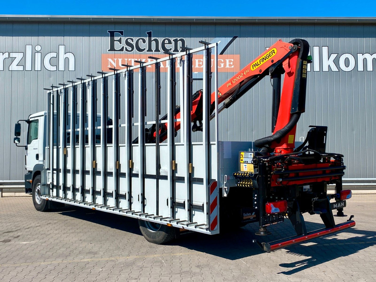 MAN TGM 18.290| Glas/HEGLA*PK12002*Funk*3x Sitze*AHK - Truk flatbed, Truk derek: gambar 4 MAN TGM 18.290| Glas/HEGLA*PK12002*Funk*3x Sitze*AHK - Truk flatbed, Truk derek: gambar 4