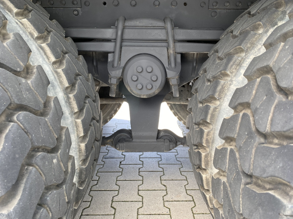 Truk pengaduk beton MAN TGS 32.360 8x4 BB / 9 m³ Stetter-Aufbau: gambar 12