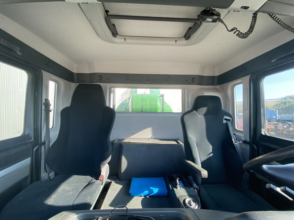 MAN TGS 32.360 8x4 BB / 9 m³ Stetter-Aufbau - Truk pengaduk beton: gambar 4 MAN TGS 32.360 8x4 BB / 9 m³ Stetter-Aufbau - Truk pengaduk beton: gambar 4