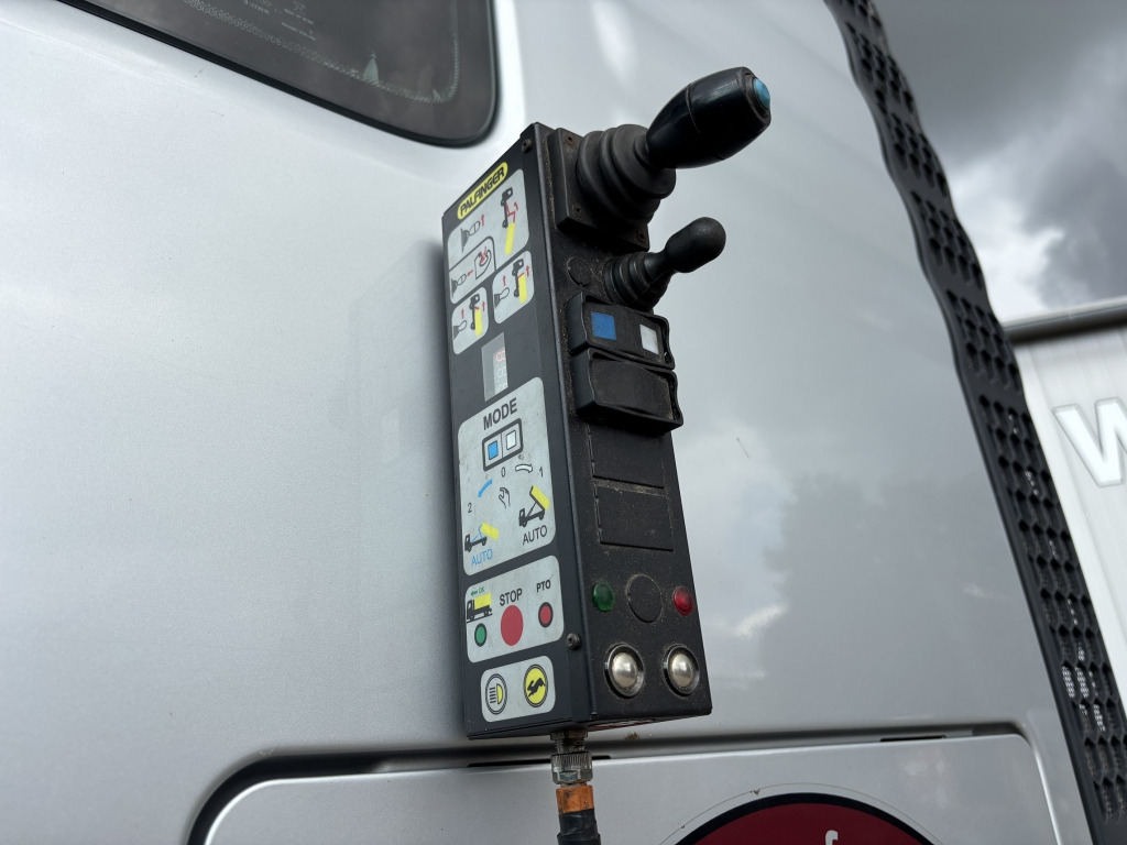 MAN TGX 26.460 / 6x2-4 BL - Hook lift: gambar 5 MAN TGX 26.460 / 6x2-4 BL - Hook lift: gambar 5