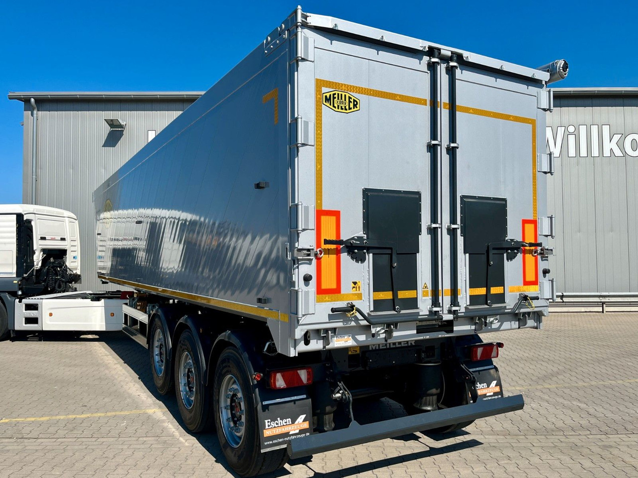Meiller MHKA 45/3 Getreide 49m³ ALU*7mm Boden*Lift*Plane - Semi-trailer jungkit: gambar 4 Meiller MHKA 45/3 Getreide 49m³ ALU*7mm Boden*Lift*Plane - Semi-trailer jungkit: gambar 4