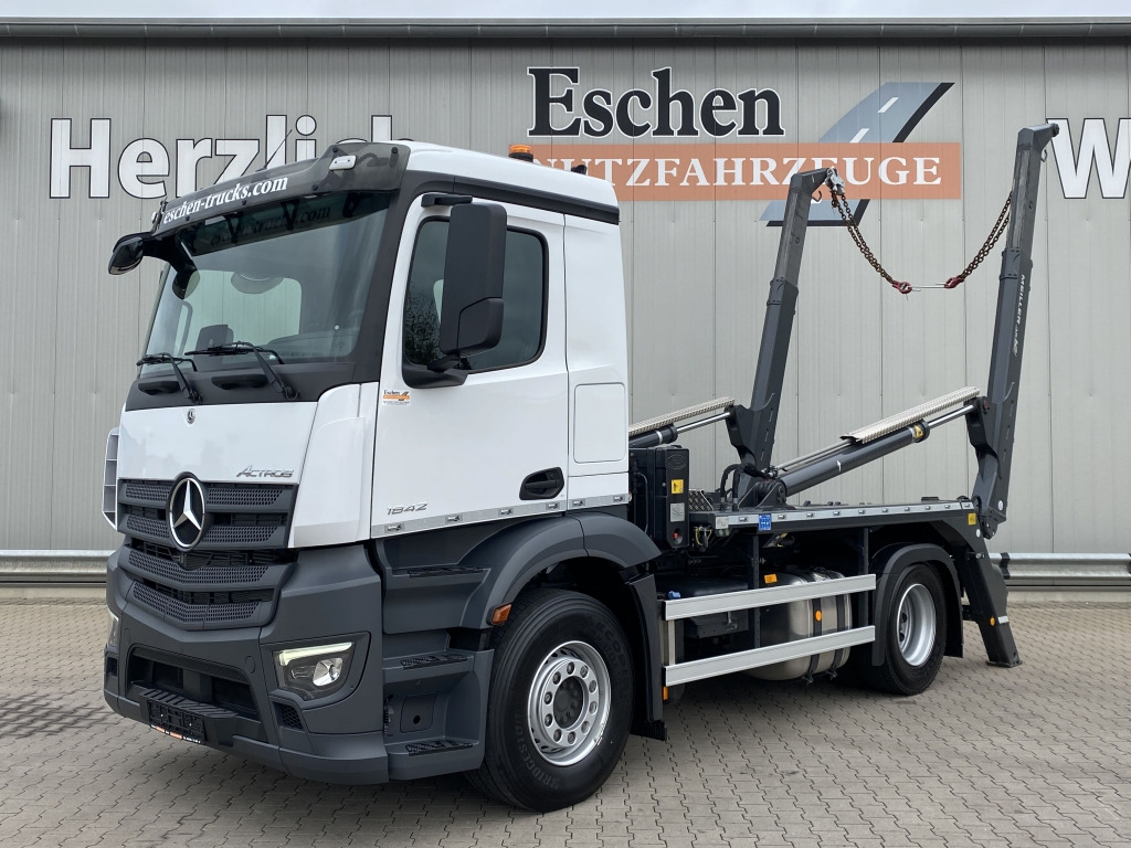 Mercedes-Benz 1842 L Actros - Truk skip loader: gambar 1 Mercedes-Benz 1842 L Actros - Truk skip loader: gambar 1