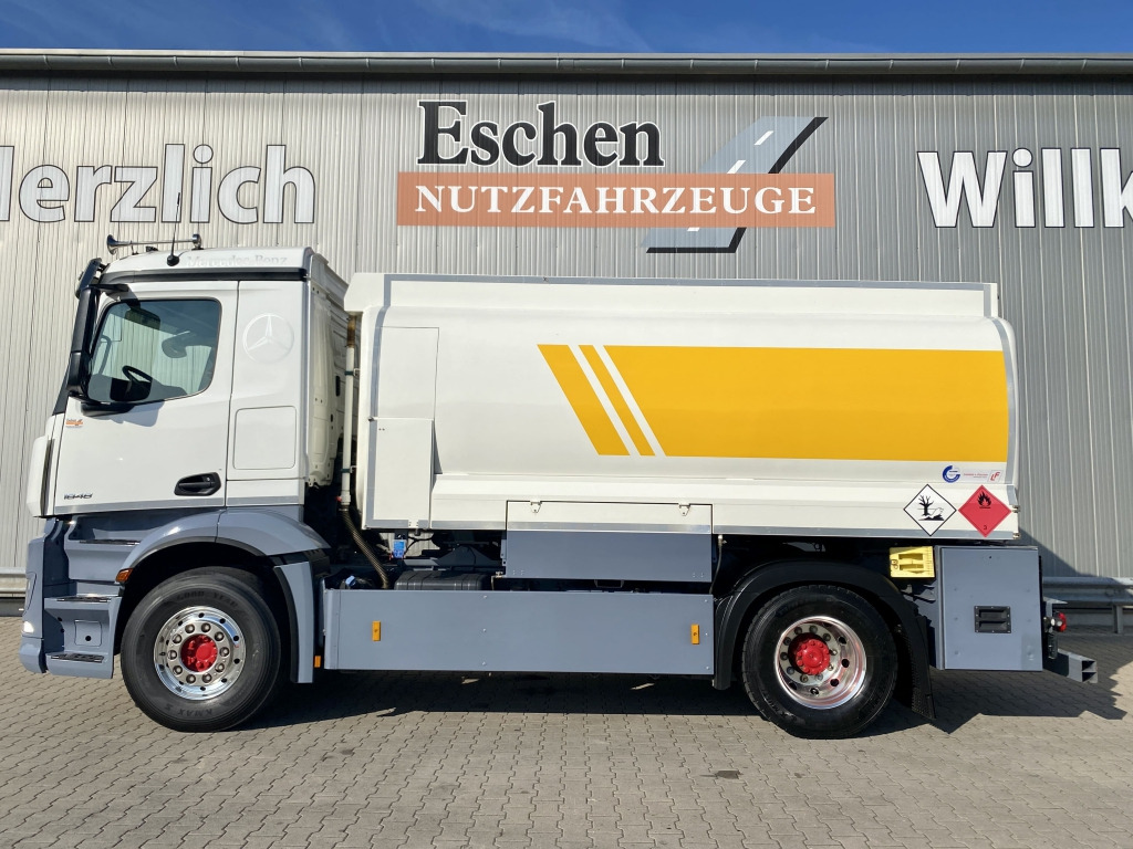 Mercedes-Benz 1848 Antos - Truk tangki: gambar 2 Mercedes-Benz 1848 Antos - Truk tangki: gambar 2