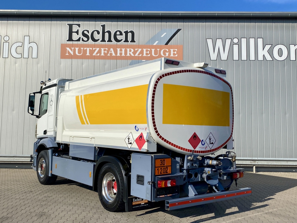 Mercedes-Benz 1848 Antos - Truk tangki: gambar 3 Mercedes-Benz 1848 Antos - Truk tangki: gambar 3