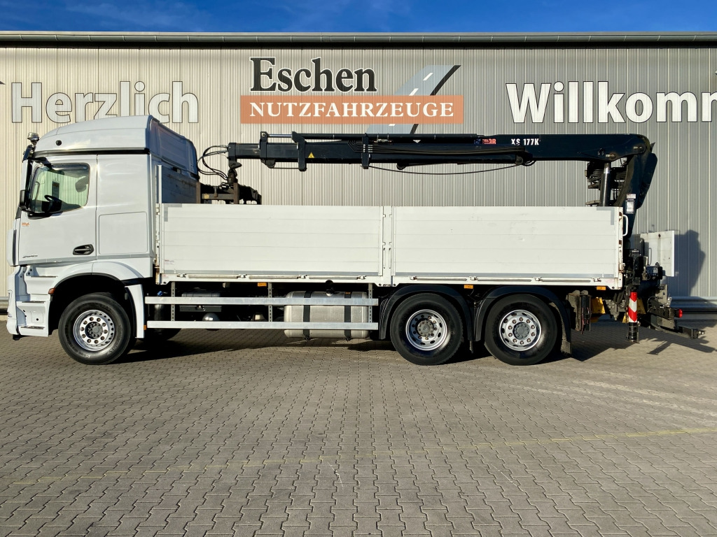 Mercedes-Benz 2545 L 6x2 Arocs / HIAB 177 K Pro Kran - Truk flatbed, Truk derek: gambar 2 Mercedes-Benz 2545 L 6x2 Arocs / HIAB 177 K Pro Kran - Truk flatbed, Truk derek: gambar 2