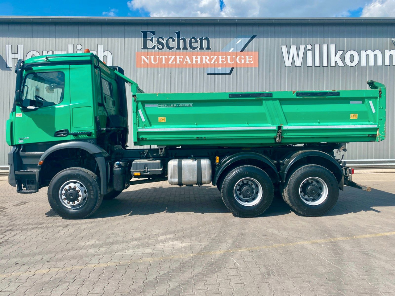 Mercedes-Benz 3345 Arocs 6x6 | MEILLER*Bordmatik*AHK*Blatt*AC - Truk jungkit: gambar 3 Mercedes-Benz 3345 Arocs 6x6 | MEILLER*Bordmatik*AHK*Blatt*AC - Truk jungkit: gambar 3
