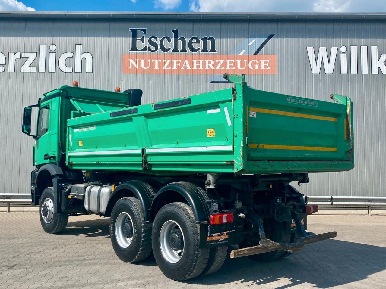 Mercedes-Benz 3345 Arocs 6x6 | MEILLER*Bordmatik*AHK*Blatt*AC - Truk jungkit: gambar 4 Mercedes-Benz 3345 Arocs 6x6 | MEILLER*Bordmatik*AHK*Blatt*AC - Truk jungkit: gambar 4