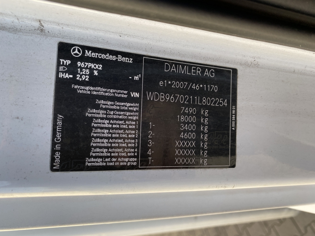 Mercedes-Benz 818 L Atego / BÄR-LBW - Truk box: gambar 4 Mercedes-Benz 818 L Atego / BÄR-LBW - Truk box: gambar 4