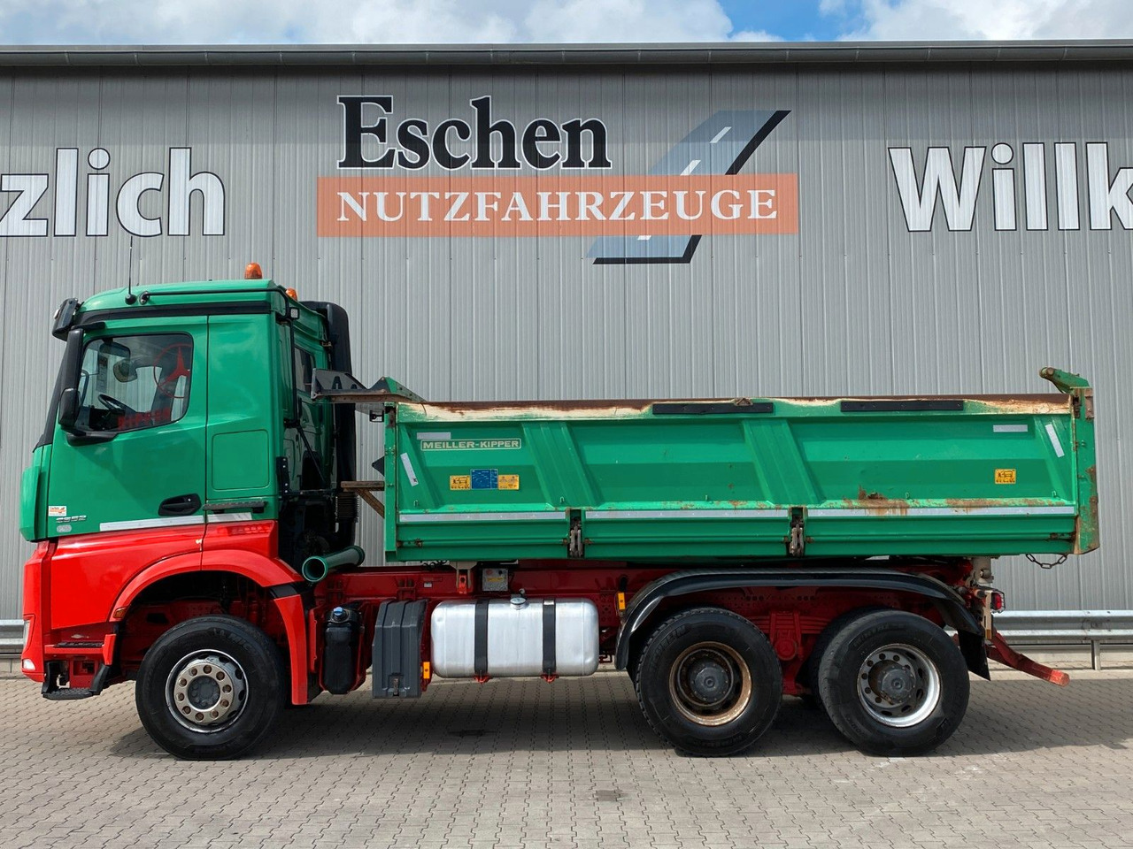 Mercedes-Benz Arocs 2652 6x4B MEILLER Bordmatik*Blatt*Retarder - Truk jungkit: gambar 3 Mercedes-Benz Arocs 2652 6x4B MEILLER Bordmatik*Blatt*Retarder - Truk jungkit: gambar 3