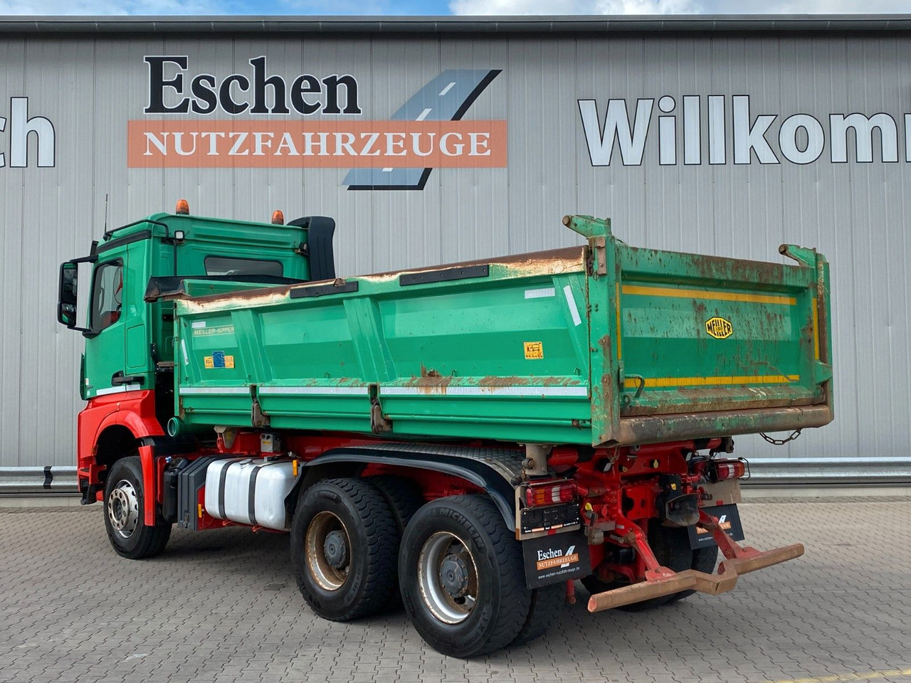 Mercedes-Benz Arocs 2652 6x4B MEILLER Bordmatik*Blatt*Retarder - Truk jungkit: gambar 4 Mercedes-Benz Arocs 2652 6x4B MEILLER Bordmatik*Blatt*Retarder - Truk jungkit: gambar 4