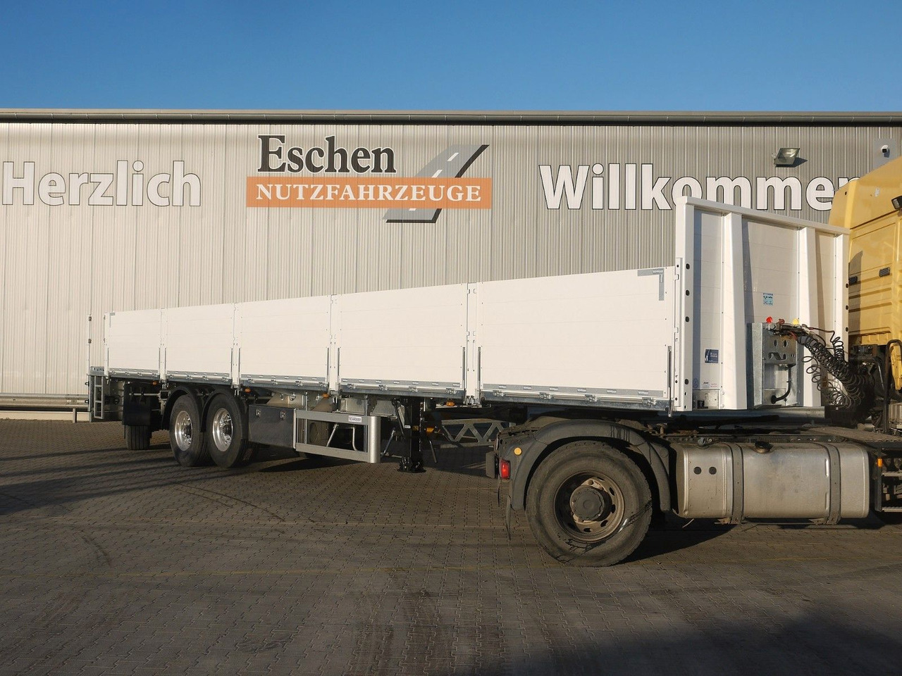 Schröder 12,85m|Rollkran-Kran*Pritsche*Lenkachse - Semi-trailer flatbed: gambar 4 Schröder 12,85m|Rollkran-Kran*Pritsche*Lenkachse - Semi-trailer flatbed: gambar 4