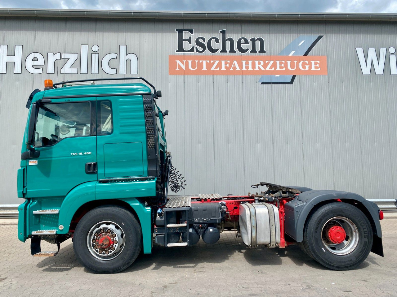 MAN TGS 18.460 4x4 HYDRO|Hydraulik*Navi*ACC*Retarder - Tractor head: gambar 2 MAN TGS 18.460 4x4 HYDRO|Hydraulik*Navi*ACC*Retarder - Tractor head: gambar 2