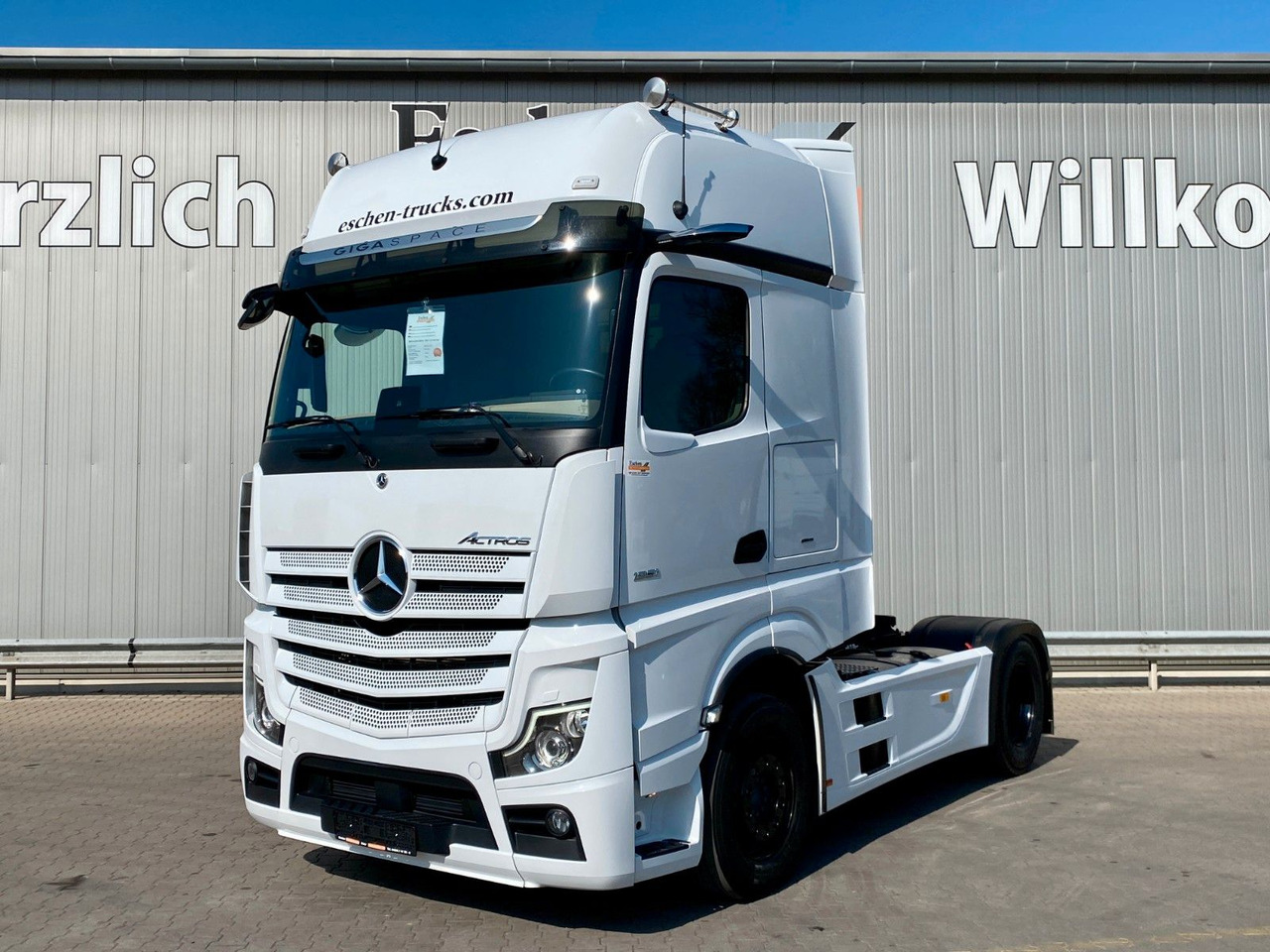 Mercedes-Benz 1851 Actros | GigaSpace*Navi*Retarder*Mirror Cam - Tractor head: gambar 1 Mercedes-Benz 1851 Actros | GigaSpace*Navi*Retarder*Mirror Cam - Tractor head: gambar 1