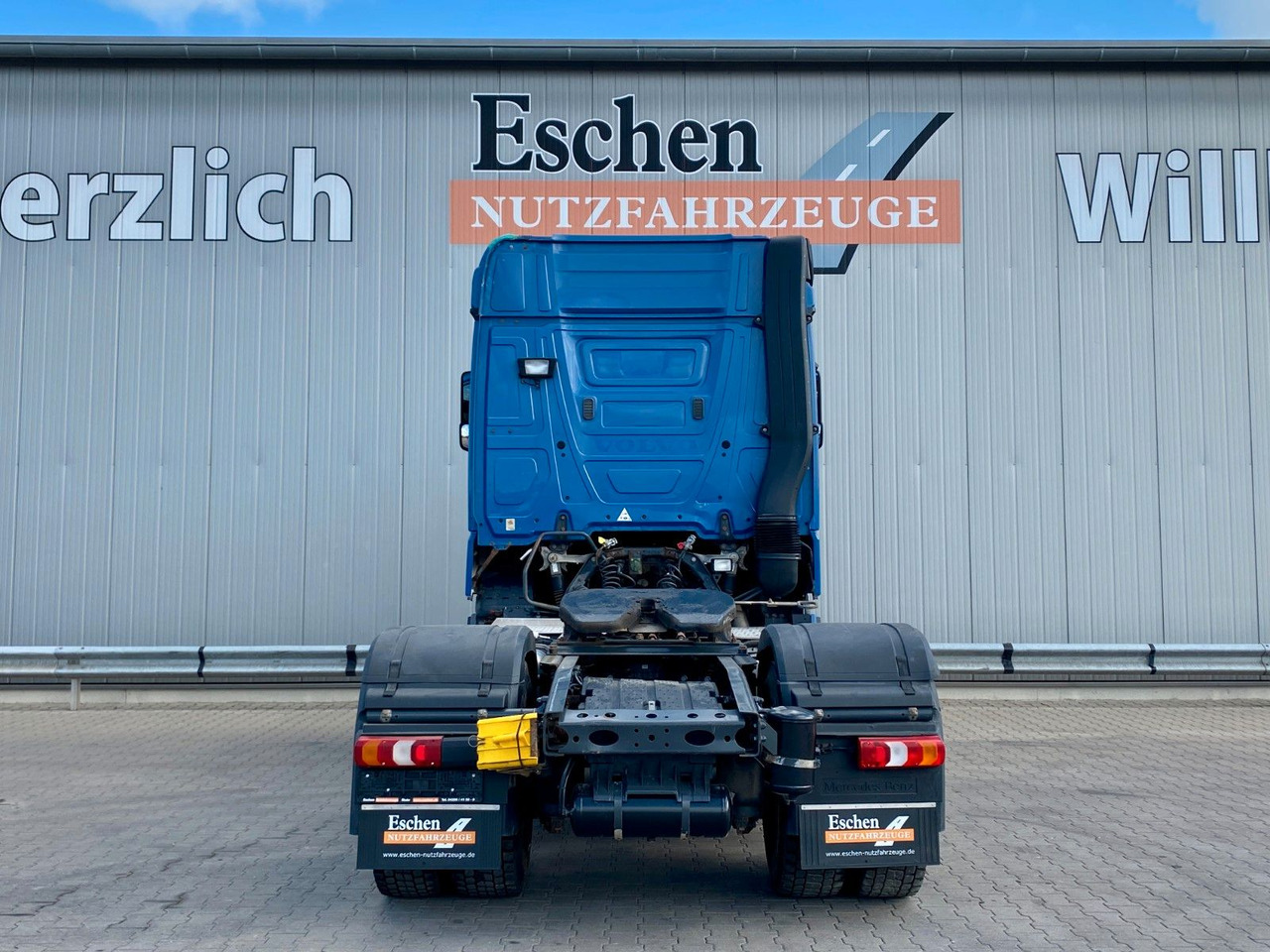 Mercedes-Benz 1851 Arocs LS | 2x Hydraulik*Reifen:70%*1.Hd*AC - Tractor head: gambar 4 Mercedes-Benz 1851 Arocs LS | 2x Hydraulik*Reifen:70%*1.Hd*AC - Tractor head: gambar 4