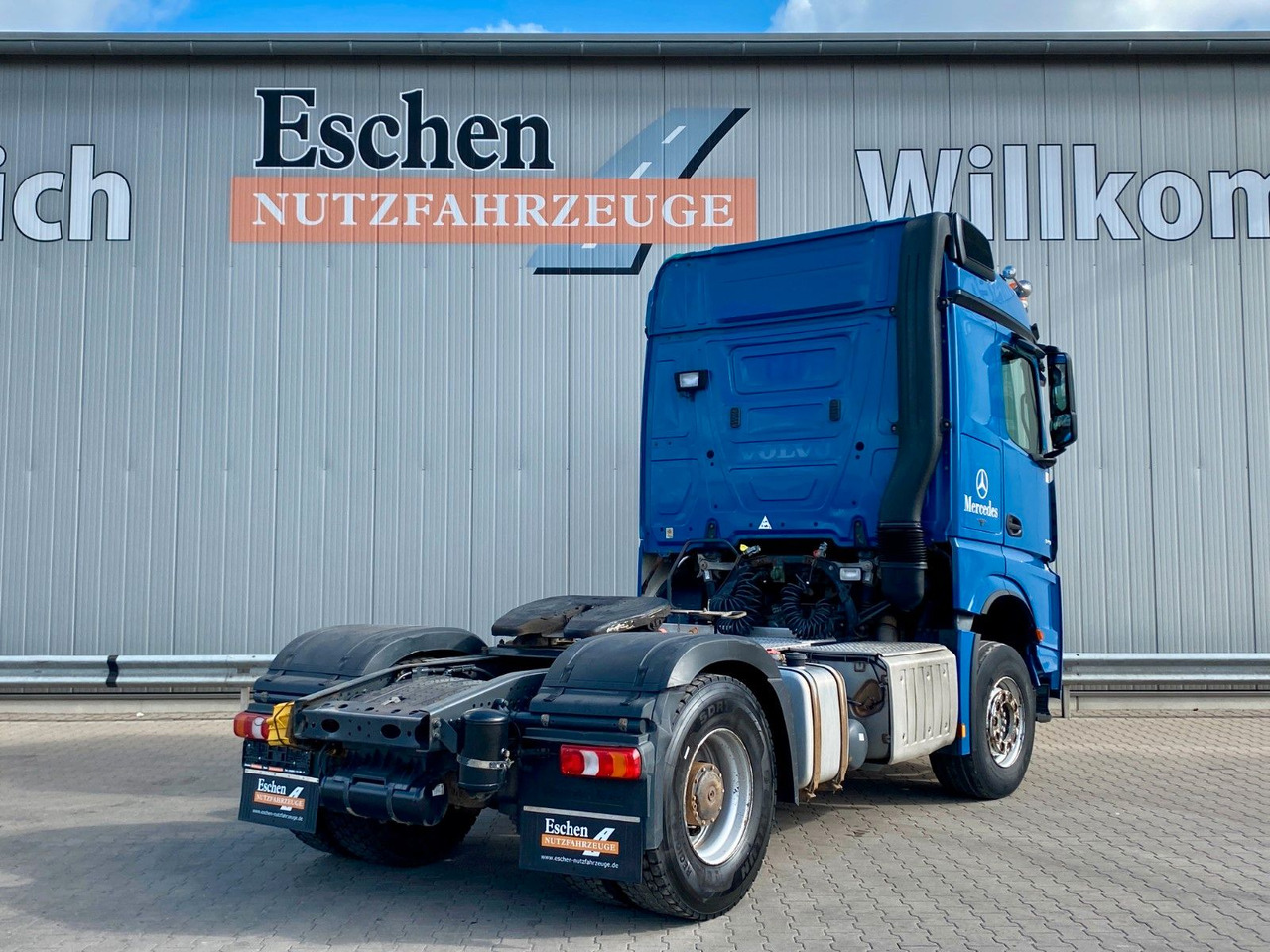 Mercedes-Benz 1851 Arocs LS | 2x Hydraulik*Reifen:70%*1.Hd*AC - Tractor head: gambar 5 Mercedes-Benz 1851 Arocs LS | 2x Hydraulik*Reifen:70%*1.Hd*AC - Tractor head: gambar 5