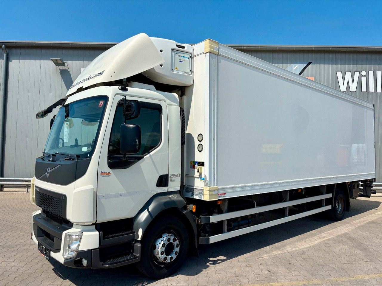 Volvo FL 250|CarrierSupra1250MT*Diesel/Netz*LBW 2.0to. - Truk berpendingin: gambar 1 Volvo FL 250|CarrierSupra1250MT*Diesel/Netz*LBW 2.0to. - Truk berpendingin: gambar 1